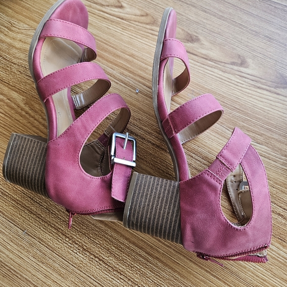 Style & Co pink strappy heeled sandals Size 8 - Picture 7 of 11